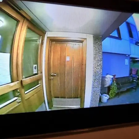 Apartment In Close To The Main *