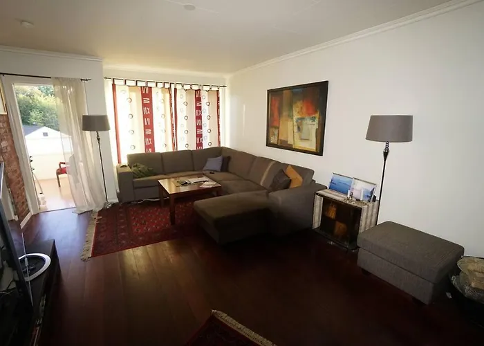 In Close To The Main