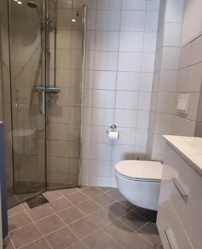 In Close To The Main 德拉门